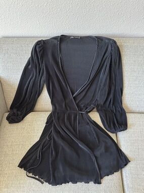 Zara Black Pleated Top with Twist Detail